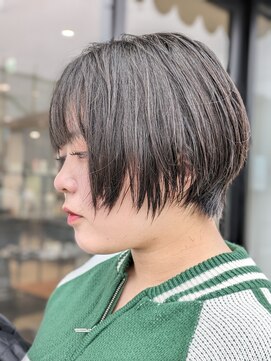 ケーオーエスビューティー(K O S beauty) 束感フェザーショート！