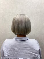 フーチー クーチー アマティー 豊中店(FUCHI KUCHI amati)&nbsp;@fuchi_kuchi.okada［豊中,髪質改善/ホワイトブリーチラフボブ］