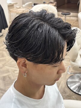 ボンドストーリールミエール(Bond Story lumiere) フェザーパーマニュアンスパーマ眉毛刈り上げカルマパーマ