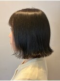 外ハネ　ボブ