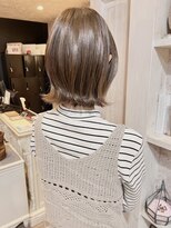キャアリー(Caary) 福山美容室caaryレイヤーボブオリーブベージュ透明感30代40代