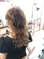 ロカット サロン(Roquat Salon) ロング高めポニーアレンジ【ヘアセット 立川/立川南 浴衣】