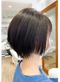 ショート　マッシュ　ショートボブ　HEADS 市川　学割　イルミナ