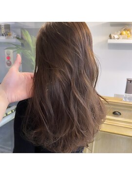 ドットハリス(.Hallis) 大人かわいい/小顔/ミディアムレイヤー/20代30代40代