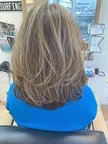 オーシャン(Ocean)&nbsp;[OCEAN Hair&Life藤原純] 白髪ぼかしハイライト×ベージュロブ☆