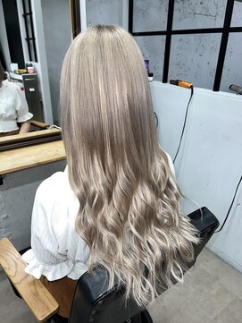 ワン(ONE) 夏休みだ！高校生イメチェン！