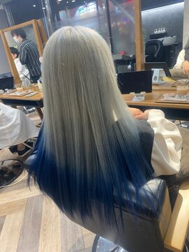 マーレ(MARLE./) ホワイト×ブルーグラデーション