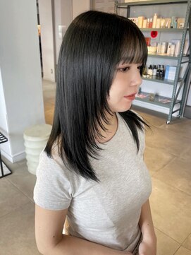 ザコーストバイネオリーブ 辻堂店(The coast by neolive) レイヤーカットミディアム×アッシュグレー