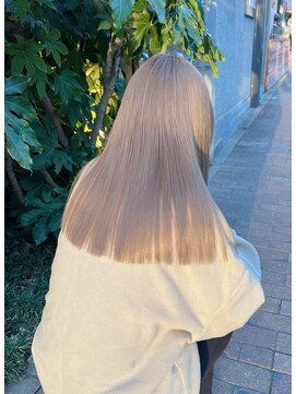 ジゼル 博多筑紫口店(GiseL) ホワイトベージュ