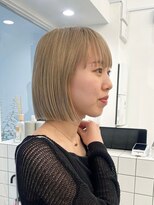 ニトバイアンキシム(nit by ahnkism)&nbsp;ボブミルクティーベージュブリーチダブルカラー堀江