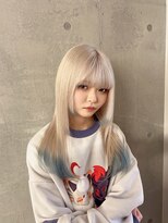 モニカ 原宿店(MONIQA) ホワイトカラー 裾デザイン