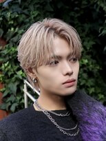 オーシャントーキョー 心斎橋(OCEAN TOKYO WEST)&nbsp;メンズヘアセンターパートブリーチカラーベージュカラー