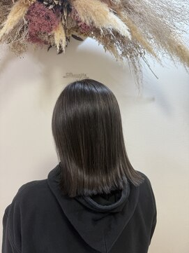 シルエット 美容室 ミディアム　暗めカラー　ハイライト　八戸　20代30代40代50代