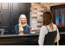 <レセプション>LUCIEのstaffが笑顔でお迎えいたします★