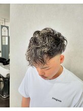 イト(ito) フェード刈り上げメッシュパーマメンズカットメンズパーマ