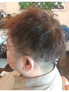 エソラ(esola) ★大人男性のシースルーマッシュパーマ/白髪ぼかし[esola]