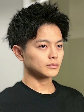 セプト 博多(SEPT.) スパイキーショート アップバング 眉毛カット メンズカット