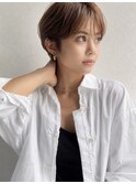 横浜西口/グレーヘアー メテオストレート ひし形レイヤーボブ 