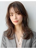 韓国風くびれミディ透明感ブラウンベージュレイヤー夏カラー