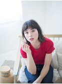 外はねミディアムロブ　スタイル