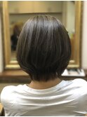 アッシュグレー×ショートボブ