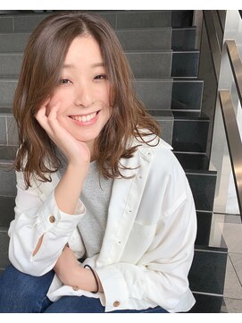 ブローチ(Brooch) 大人かわいいミディアムへア☆