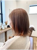 ミディアムボブ×オレンジインナーカラー