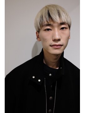 マレ(MARAIS) メンズのマッシュショートはジェンダーな雰囲気を！