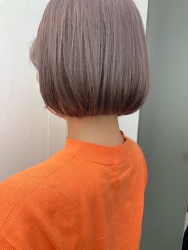 ナンバー イル デュッカ 札幌(N° il duca) 大人切りっぱなしボブスタイル