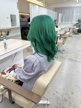 ニュート(Neut ) グリーンカラー