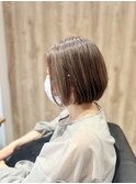 白髪ぼかし3ミリハイライト×パールグレージュ×グラボブ