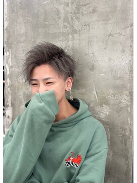 メンズサロン キング 高槻店(Men’s salon K!ng) 波巻きツイストスパイラルパーマ/フェザーパーマ/眉毛/メンズ