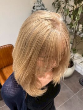 ブリーチカラー/ミルクティーベージュ【表参道原宿美容室】