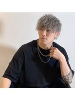 リヴィ(LiVi)&nbsp;無造作ラウンドマッシュ×シルバーアッシュ