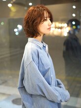 イロ(iro)&nbsp;ミディアムパーマ × オレンジ