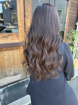 ヘアードレスビュー(hair dress V.I.E.W) コテ巻きロングヘア