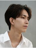 簡単スタイリングのスパイラルパーマ×センターパート◎