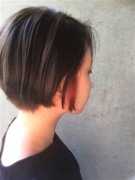 シュリット(schritt) ふんわりショートグレージュ×インナーピンク【schritt渋谷】