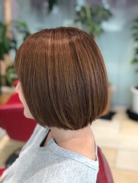 ミーティア バイ クアトロ(Meteor By QUATRO) 【QUATRO戸塚立場】愛されボブ　安田和正