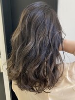 アライブ キチジョウジ(ALIVE Kichijoji)&nbsp;ALIVE吉祥寺 夏のイメチェンバレイヤージュフォギーベージュ