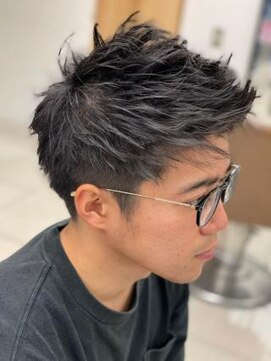 グランシュ 青葉台店(GranCieux) 黒髪 ツーブロック アップバンクショート