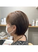 耳かけショートボブ