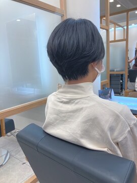 リュクスバトーバイトリコ 船橋南口店(Luxe BATEAU by tricot) 大人黒髪マニッシュボブ/20代30代40代