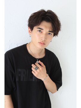 アイヴィー 池袋(IVY) ゆるめのスパイラルセンターパート[池袋/池袋駅/メンズ]