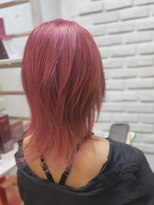 ウルフヘアウルフカットピンクカラーピンクベージュ