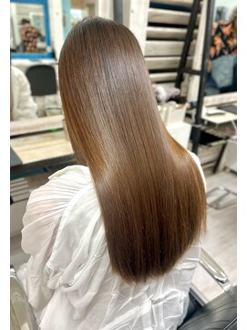 ナチュラ(natura) オーダーメイドで作るうる艶酸性ストレート 【杵淵雅也】