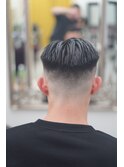 カット　パーマ　フェード　シェービング　ヘッドスパ