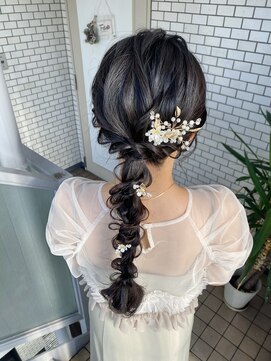 フェリーチェ(Felice) 編み下ろし ローポニー ポニーテール 参列ヘア