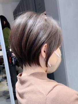 ロンドジェネルーズ 柏(Lond generous) ウェーブミディアム似合わせカットメルティカラーショート/柏柏