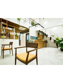 《安心のマンツーマン》車道駅2分♪実力派スタイリストによる寄り添った提案が人気[髪質改善/白髪ぼかし]